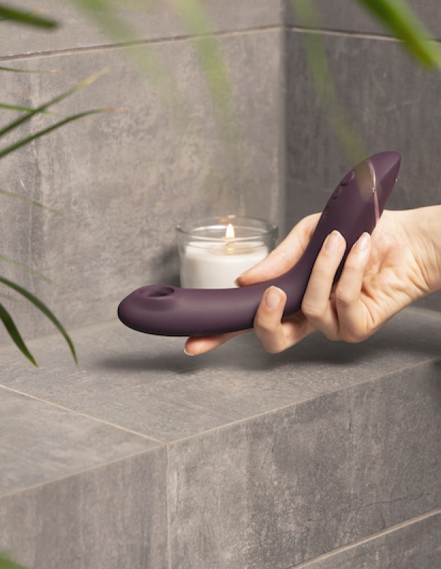 Womanizer OG Aubergine ウーマナイザー オージー オーバジーン Gスポット吸引  中イキバイブ 大人のおもちゃ