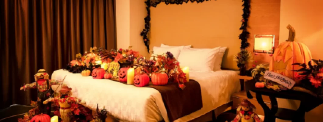 ハロウィンでホテルデートしたい!大人カップルの楽しみ方を紹介 <span style='color:#fce268'>NEW!</span> ハロウィンでホテルデートしたい!大人カップルの楽しみ方を紹介 <span style='color:#fce268'>NEW!</span>