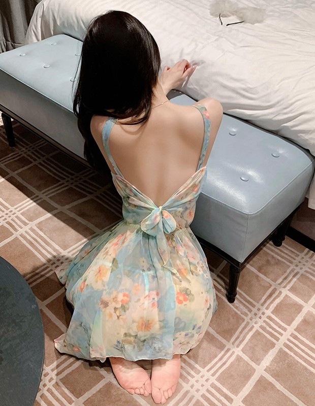 ブルーベース小花柄  ワンピースランジェリー 大人のおもちゃ