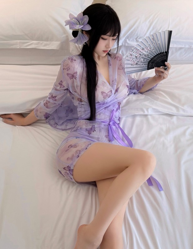 ガーリー系 パープルの蝶柄デザイン ランジェリー  大人のおもちゃ