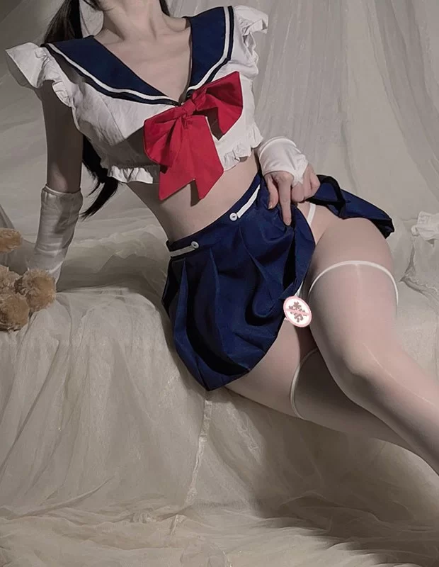 かわいい 甘い高校生 制服 色気下着 萌え ランジェリ 少女 かわいい 甘い高校生 制服 色気下着 萌え ランジェリ 少女